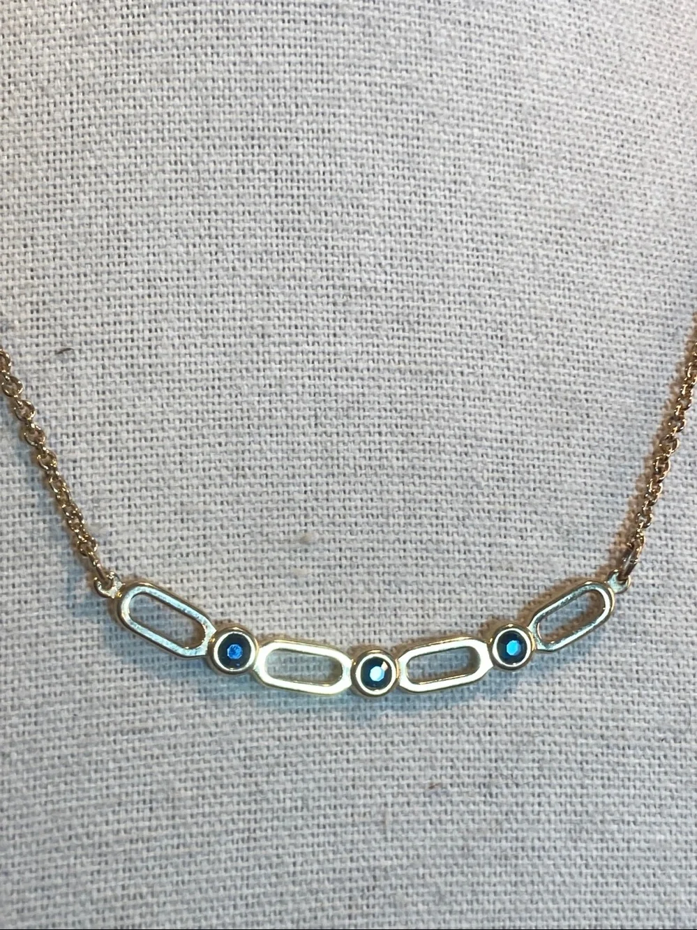 Vintage Avon Gold Tone Blue Crystal Bar Necklace 17” Minimalist - Picture 3 of 4